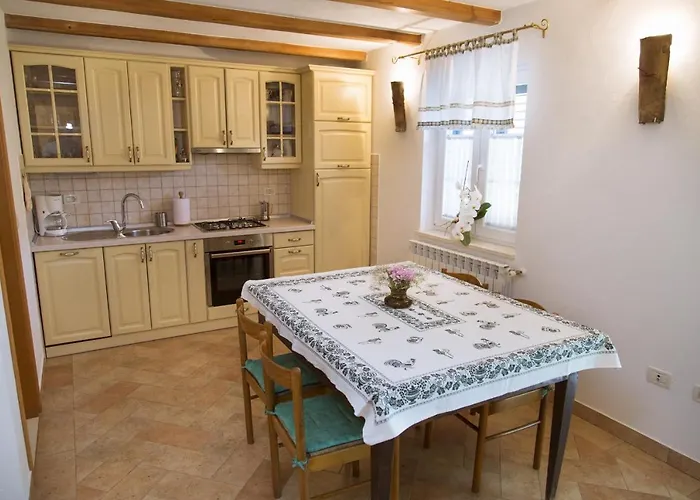 Апартаменты With A Parking Space Zagore, Opatija - 13277 Мощеничка-Драга